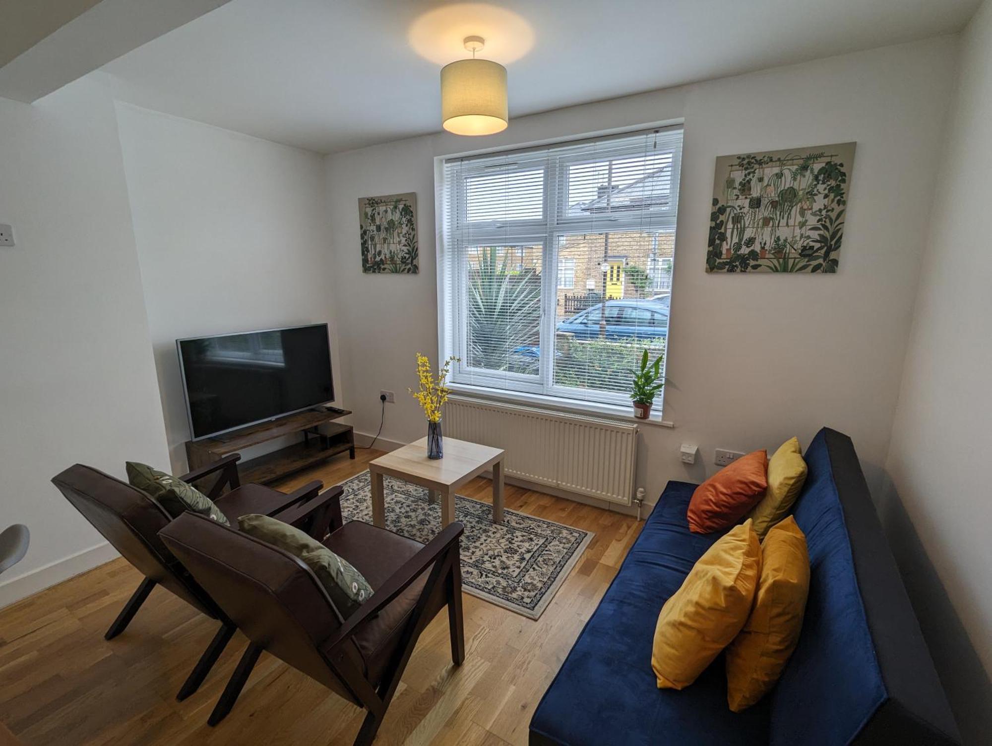 Fantastic 3-Bedroom House In London Morden  Kültér fotó